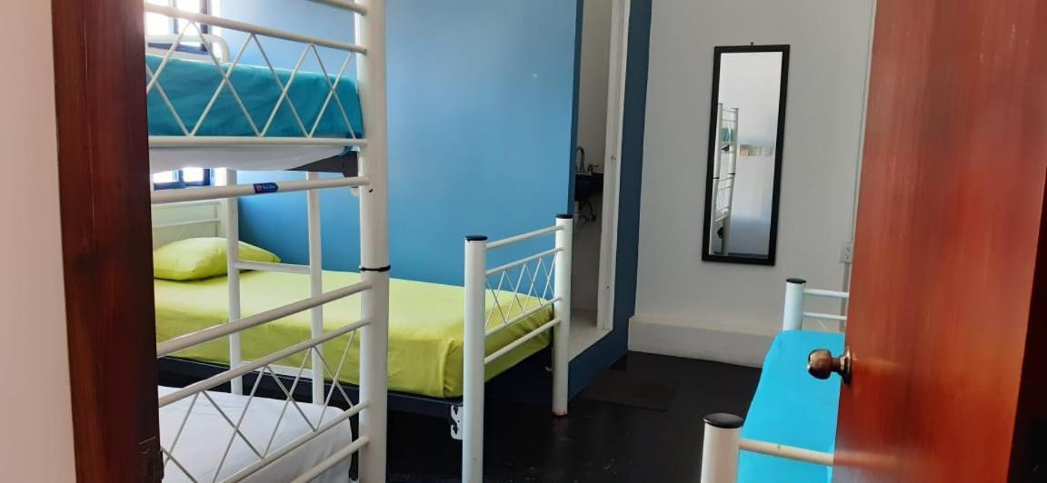 Hostal Azul Y Blanco Santa Cruz Huatulco Exteriör bild