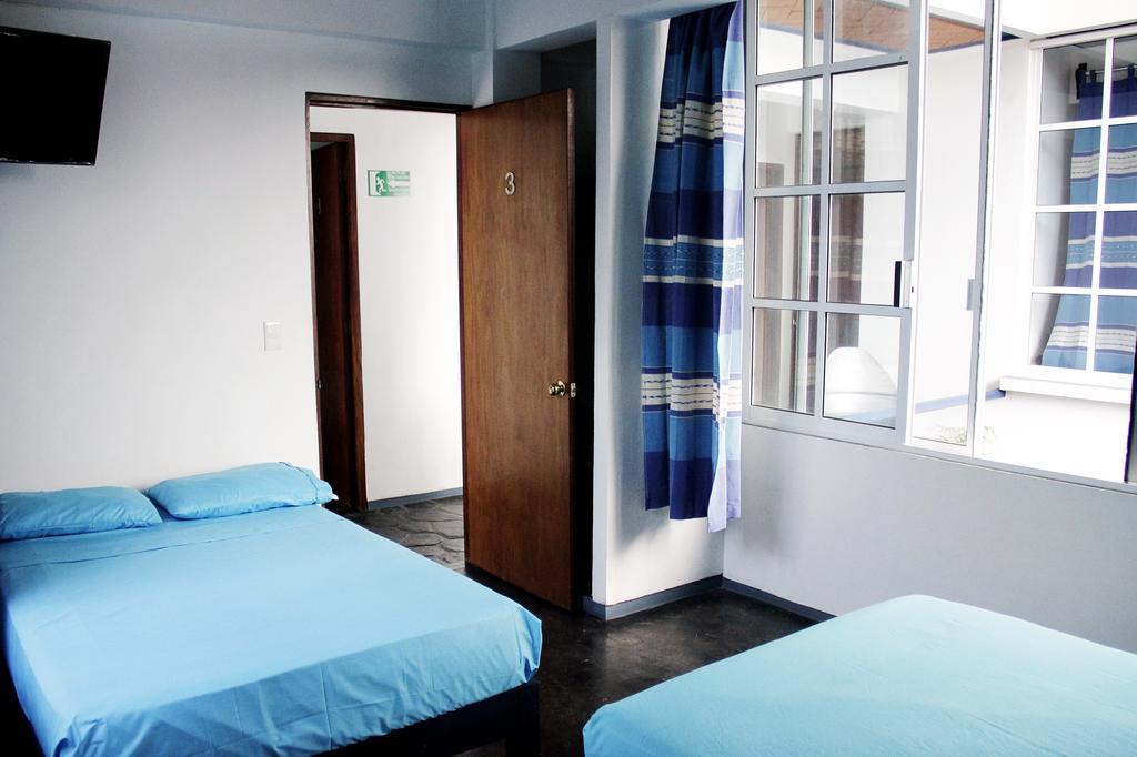 Hostal Azul Y Blanco Santa Cruz Huatulco Exteriör bild